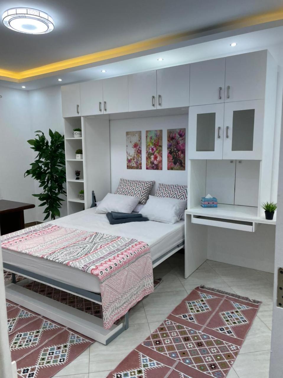 شقة في قلب القاهرة الجديدة تطل على شارع التسعين الشمالي Exterior photo